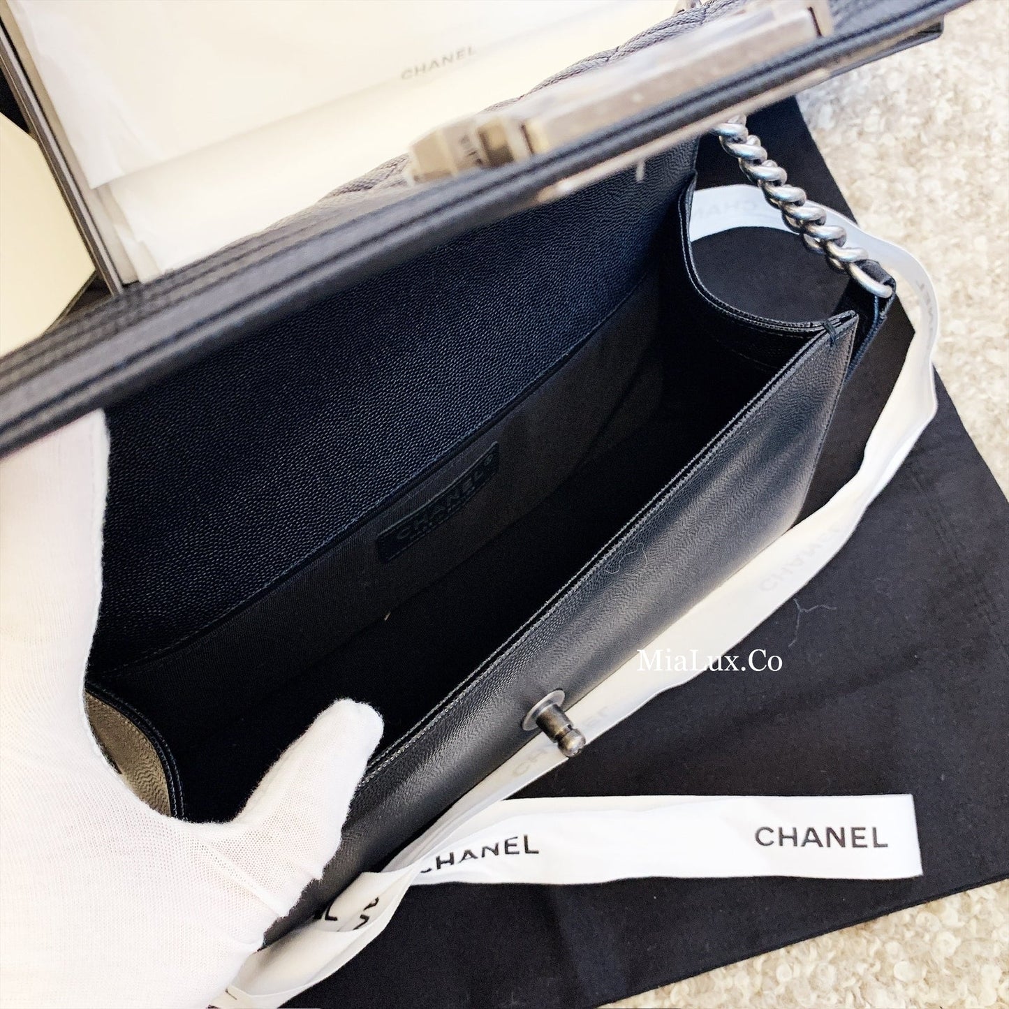 CHANEL BOY M 中款BOY包/5800🉐229980🏷️