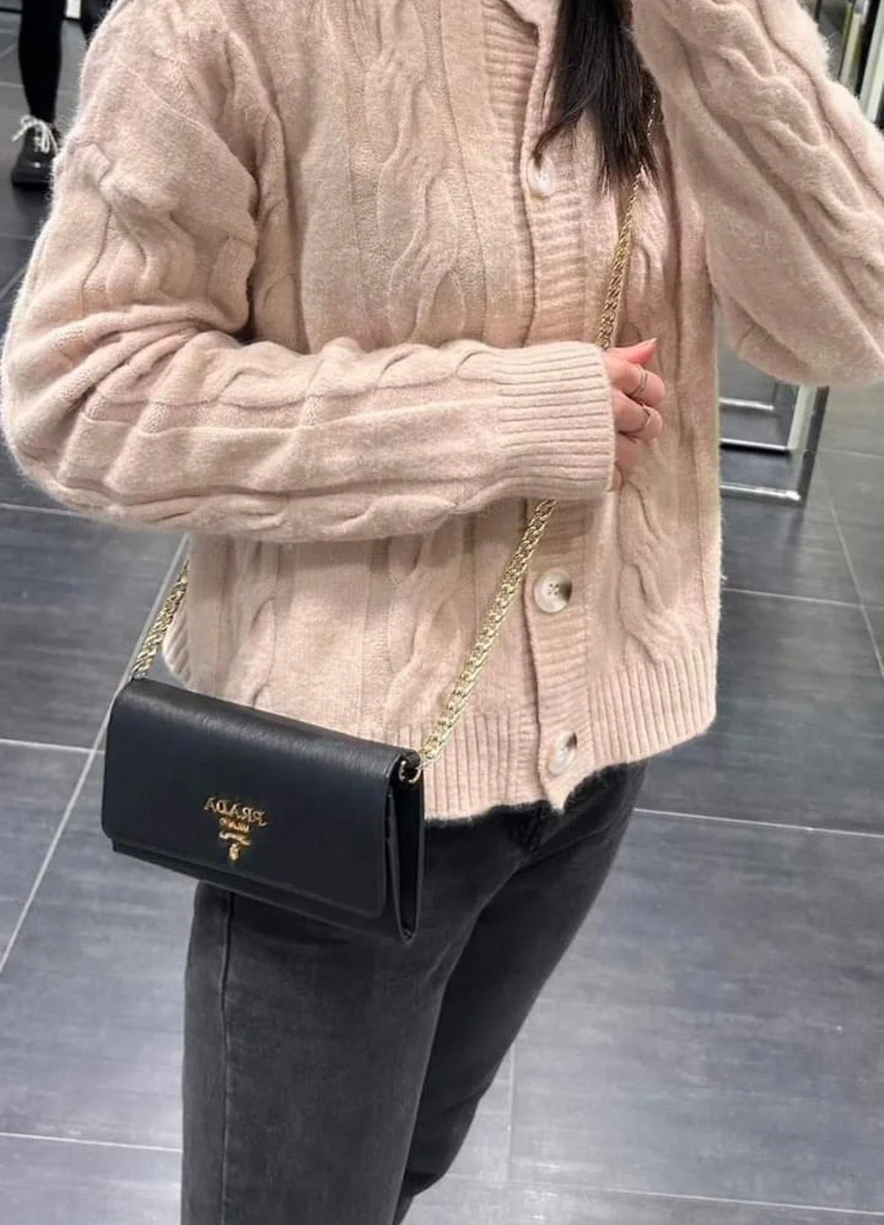 @Prada Bifold 三角標水波防刮皮夾 🔔限時折🉐27800