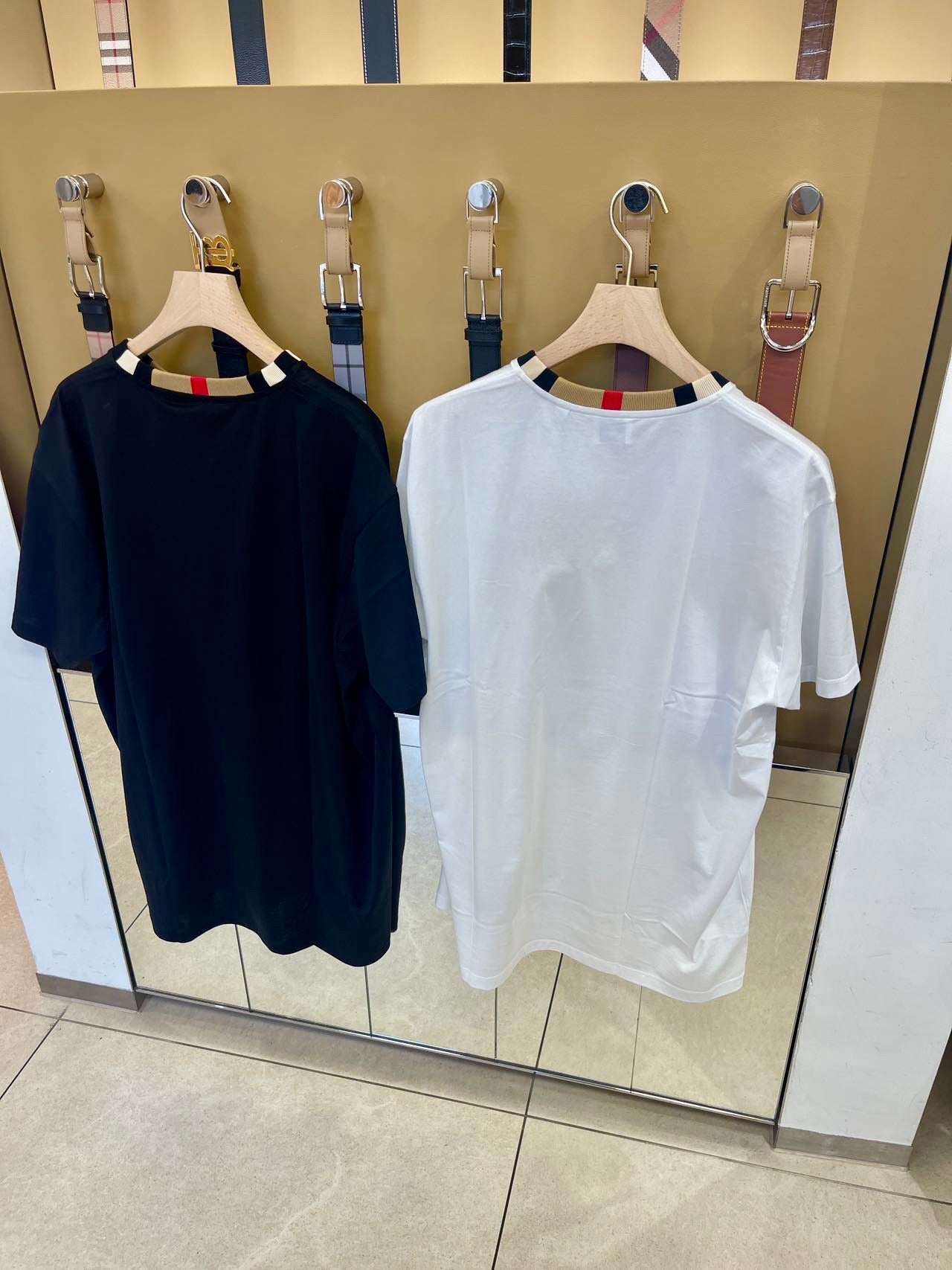 @Burberry T 品牌T恤上衣/250P145🔥下殺🉐7330