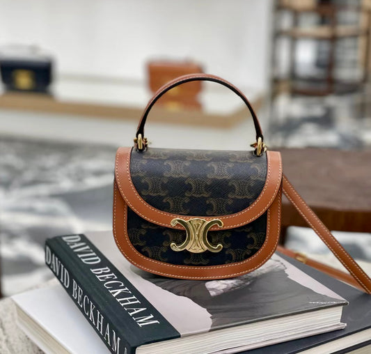 Celine BESACE CLEA MINI 手柄馬鞍包/1850E2000 🉐71000🇪🇺