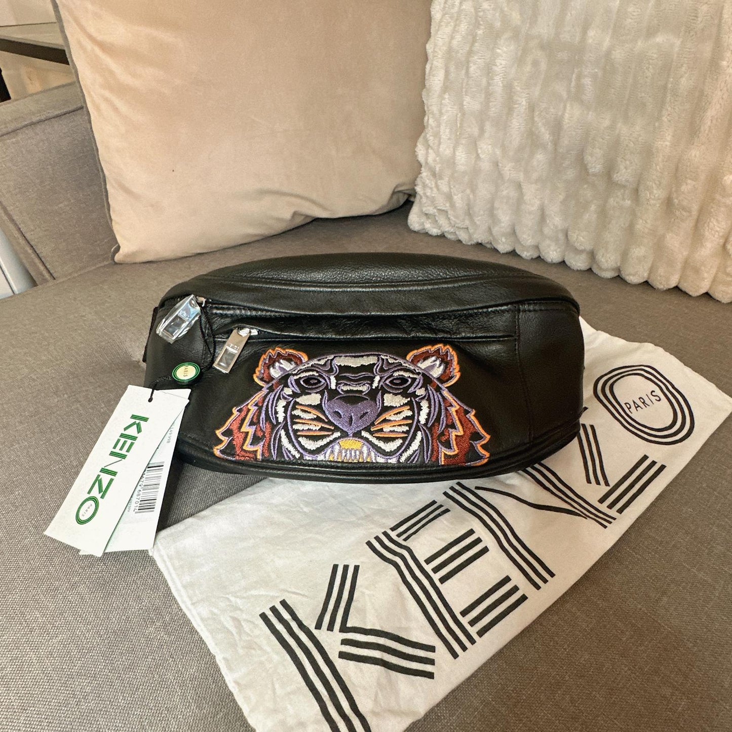 *現貨*@Kenzo▪️Bumbag 小牛皮虎頭胸包-黑 P9000 /T13800