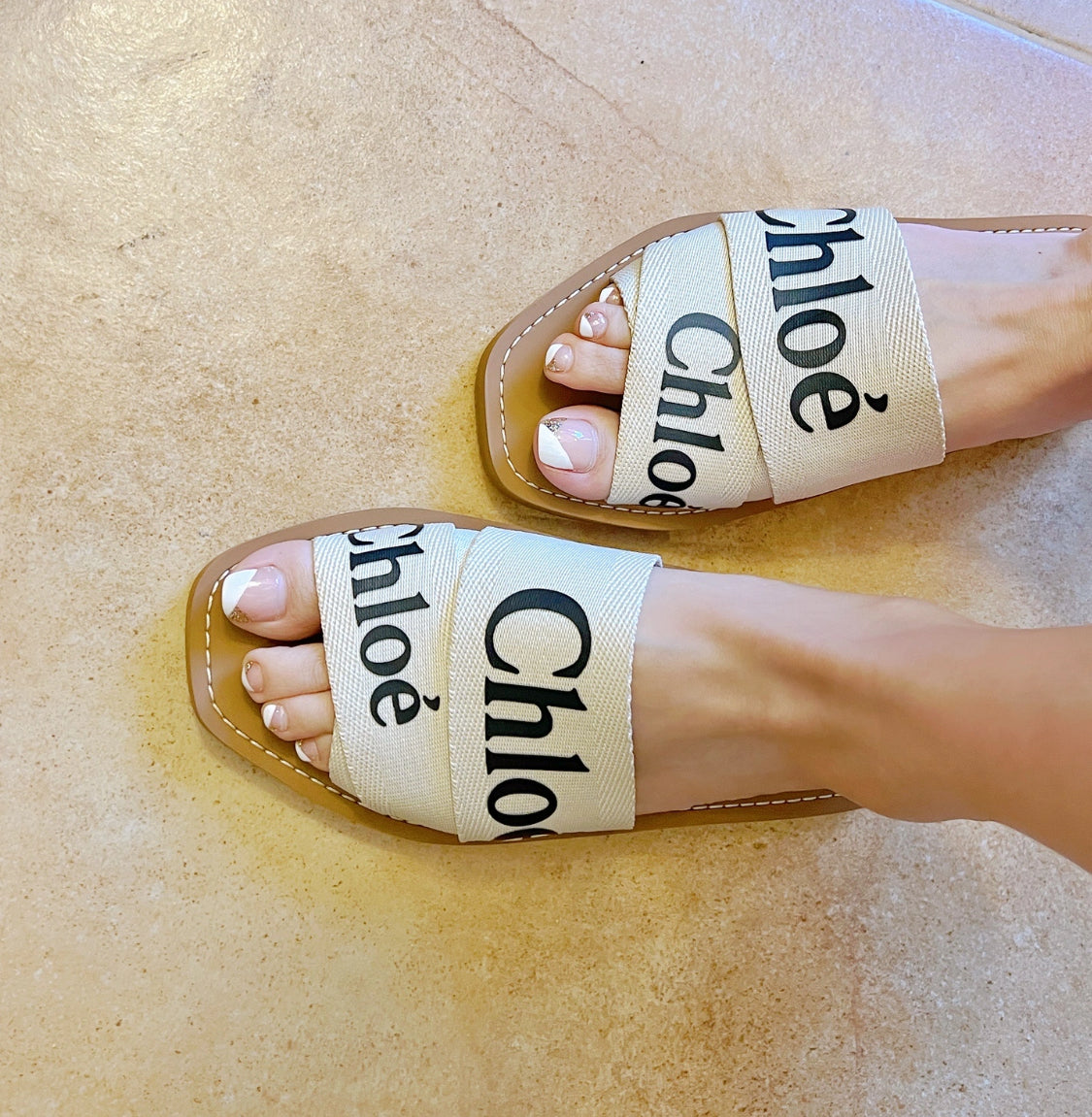 Chloe Woody 平底拖鞋 * £360 c275