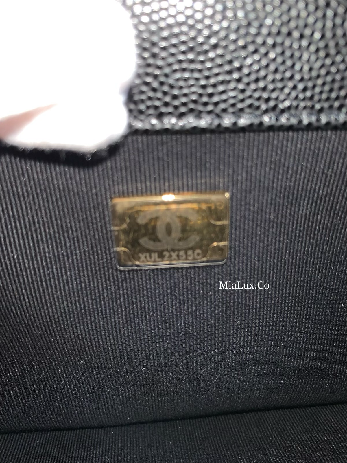 CHANEL BOY M 中款BOY包/5800🉐229980🏷️