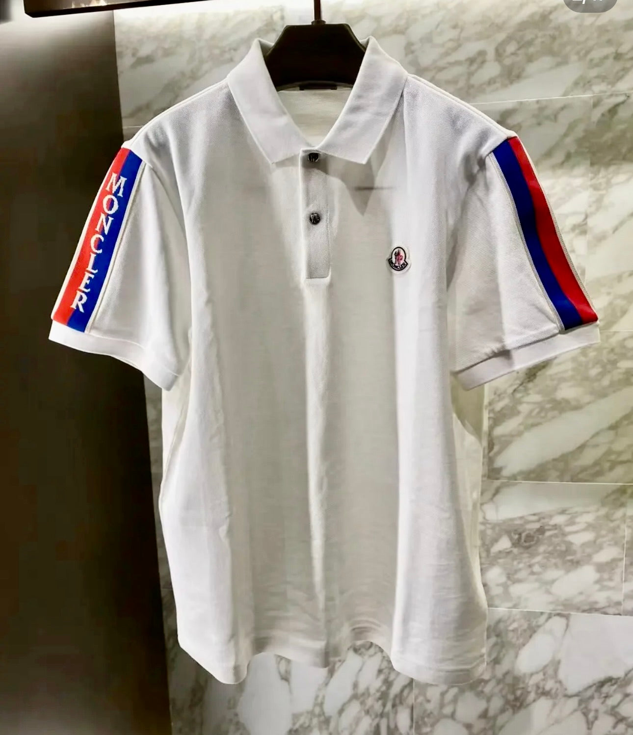 @Moncler 雙肩飾帶Polo上衣 P234 🔔限時折扣 🉐11530