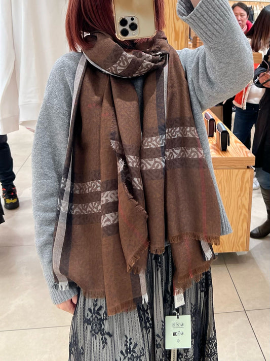 @Burberry TB 深咖色格紋圍巾/390P270 🔥折上七折🉐9310