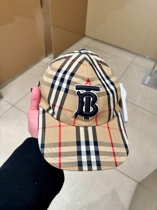 @Burberry TB Cap 格紋棒球帽 🔥下殺🉐6980🏷