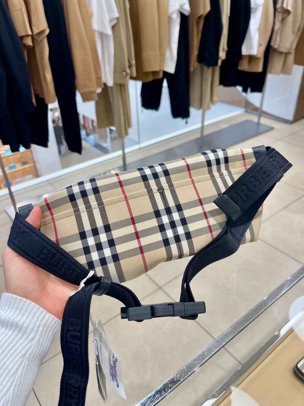 @Burberry 腰包/550P385 🔥折上七折🉐13130