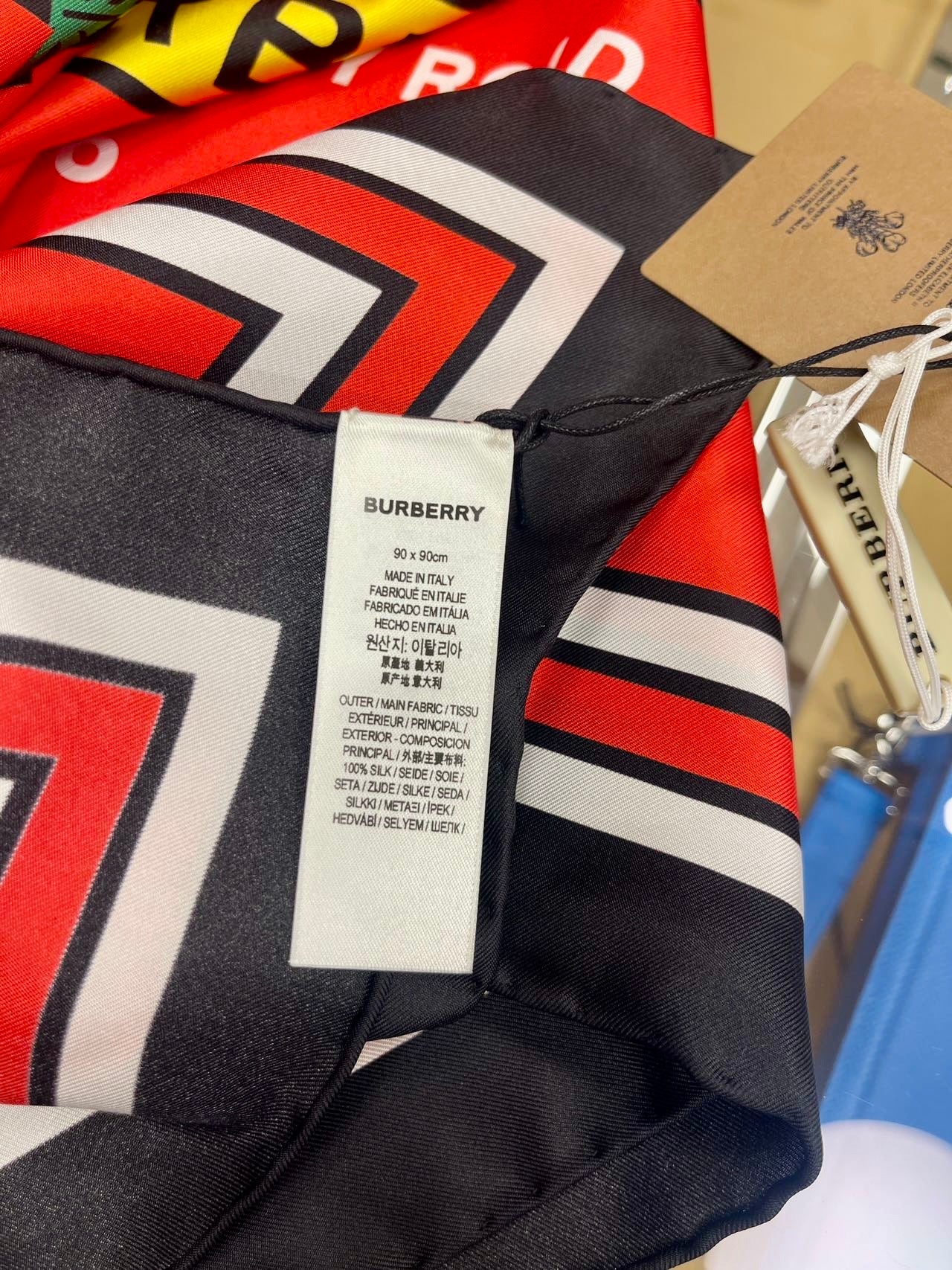 @Burberry 方巾/350P89 🔥下殺🉐5510