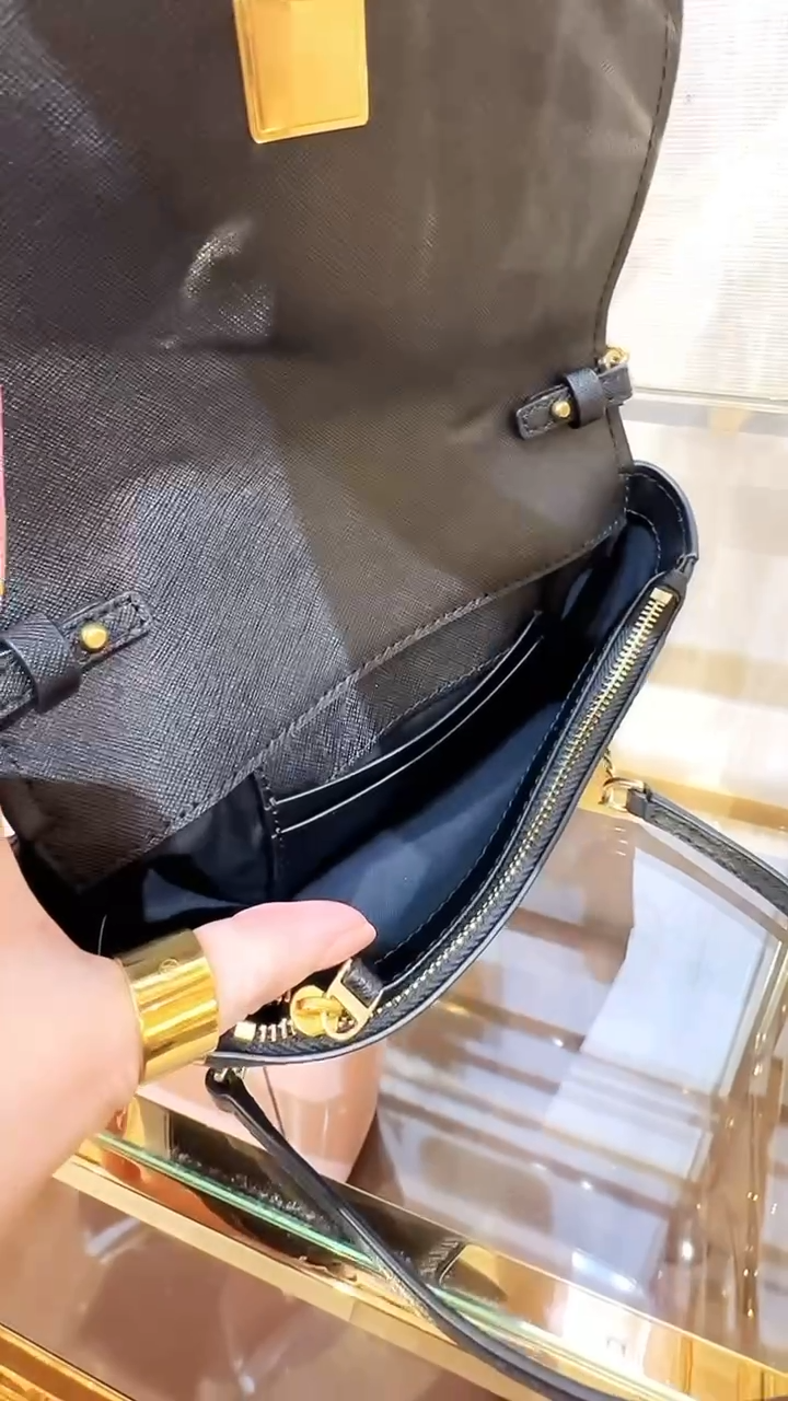 @ToryBurch▪️Emerson OS 掀蓋手提鍊包/P199 📍