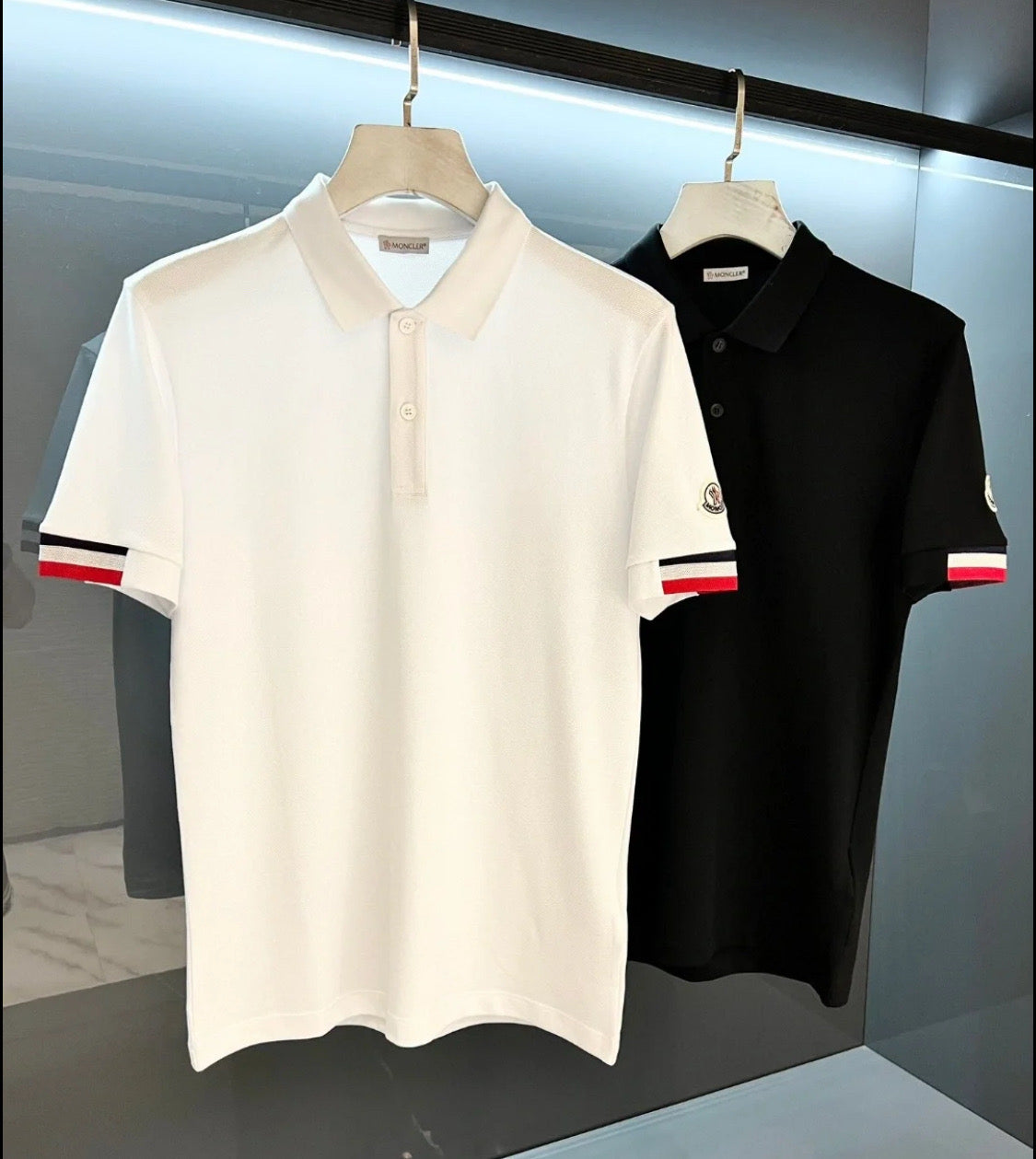 *@Moncler Polo 男生款袖飾POLO上衣/230P154 🔔限時折🉐8430