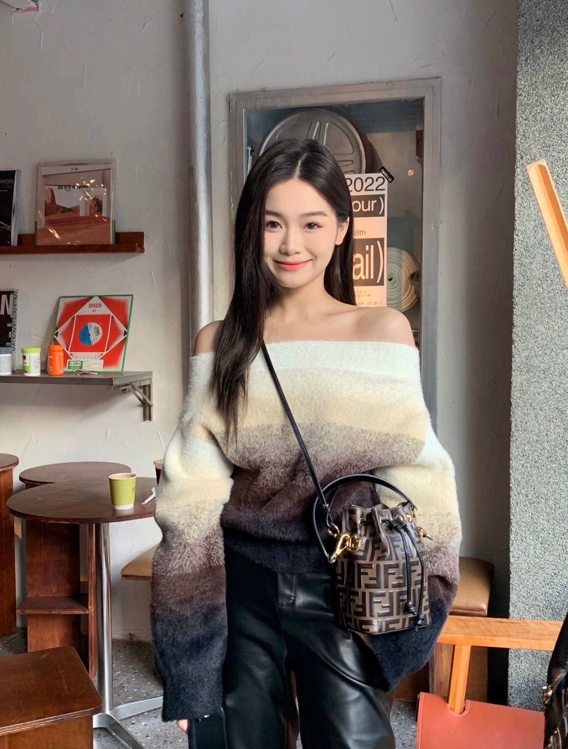 Fendi Mon Tresor Mini 迷你牛皮抽繩水桶包/1420E1550💰
