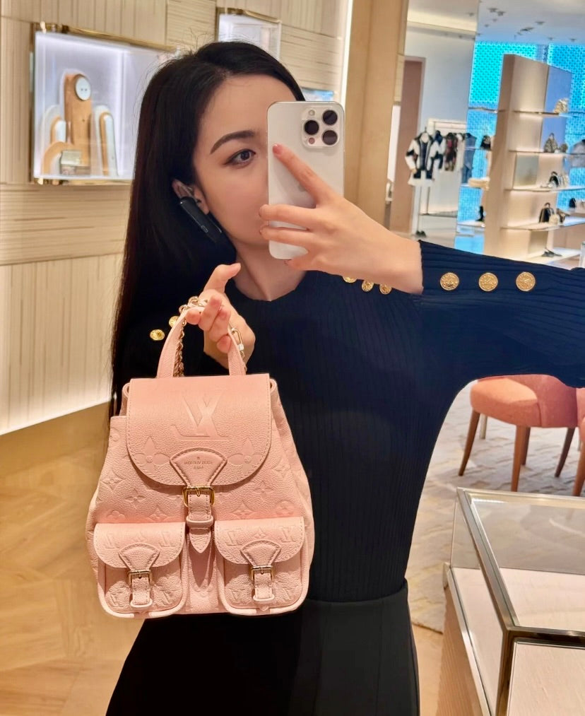 LV Backup 後背包 ✨🉐108000 🏷️