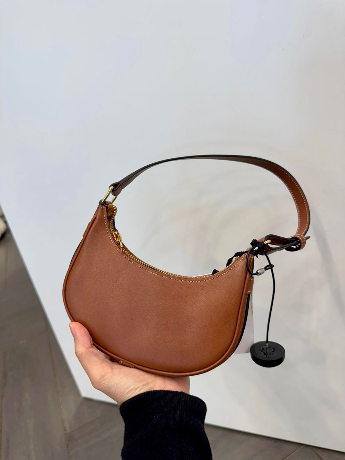 @Celine Outlet Ava Mini 愛心Hobo包/890P356 🔥折上九折🉐16540