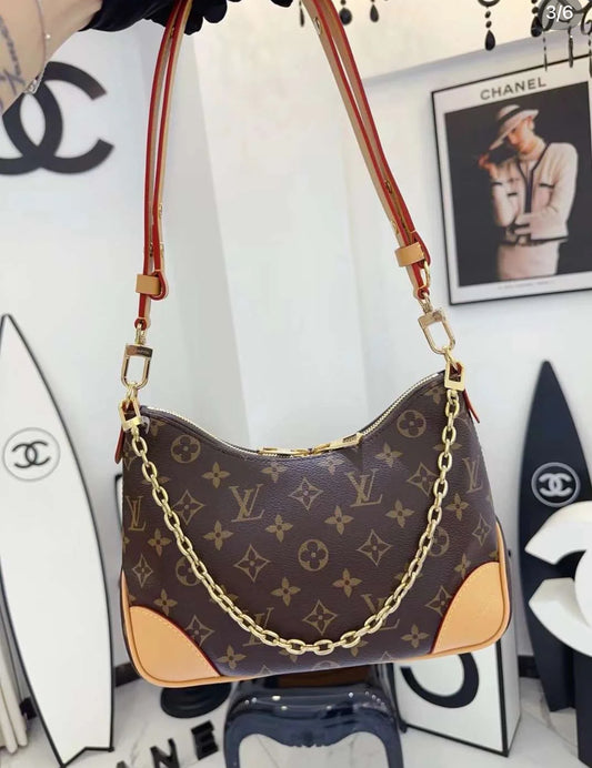 LV▪️Boulogne 老花牛角包/1850✨🉐78700