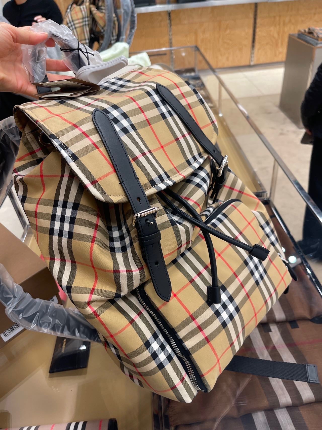 @Burberry Rucksack L 大款後背包/990P680 🔥折上六折🉐19360
