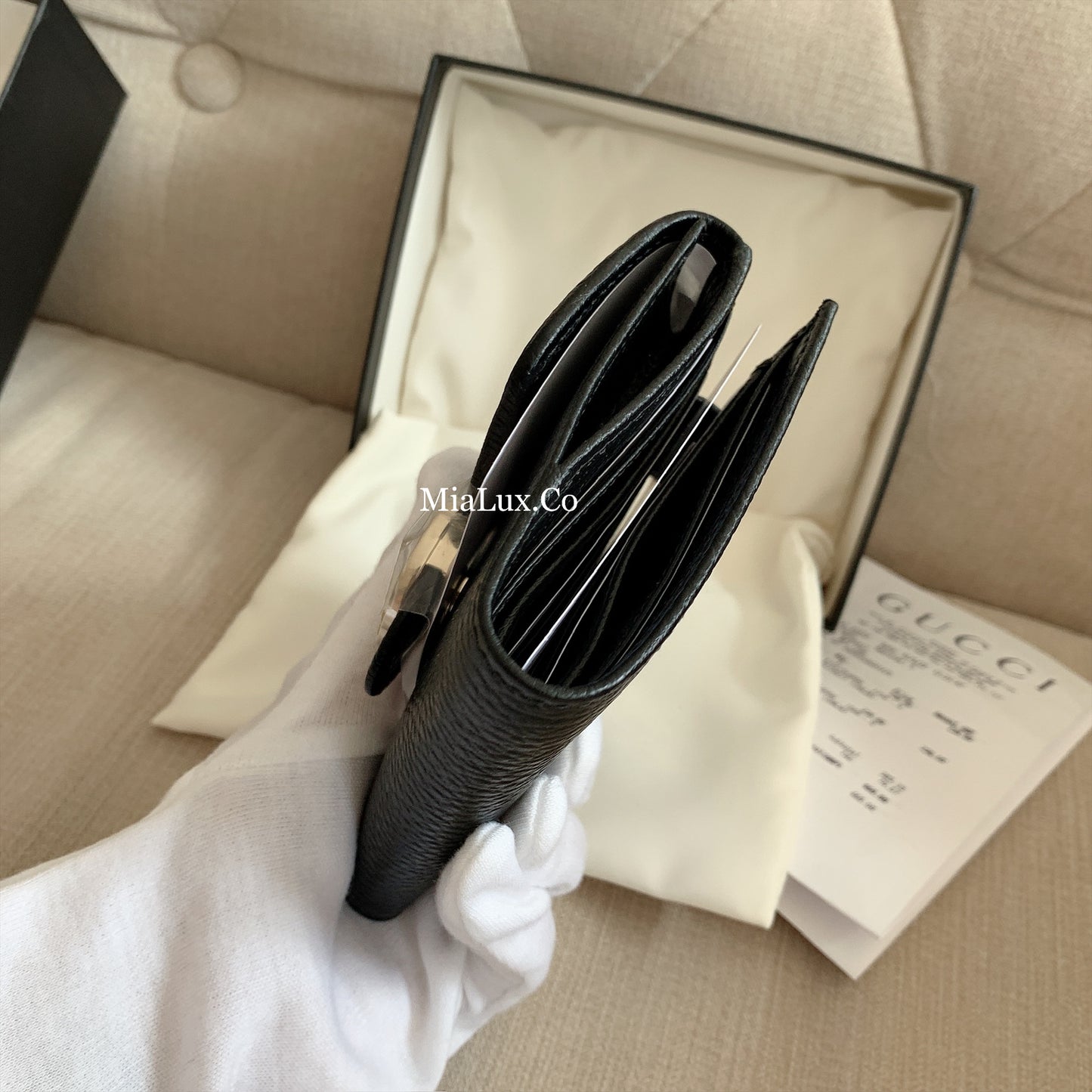 *@Gucci▪️Interlocking 雙G銀扣短夾/510P230 🔔限時折🉐11150