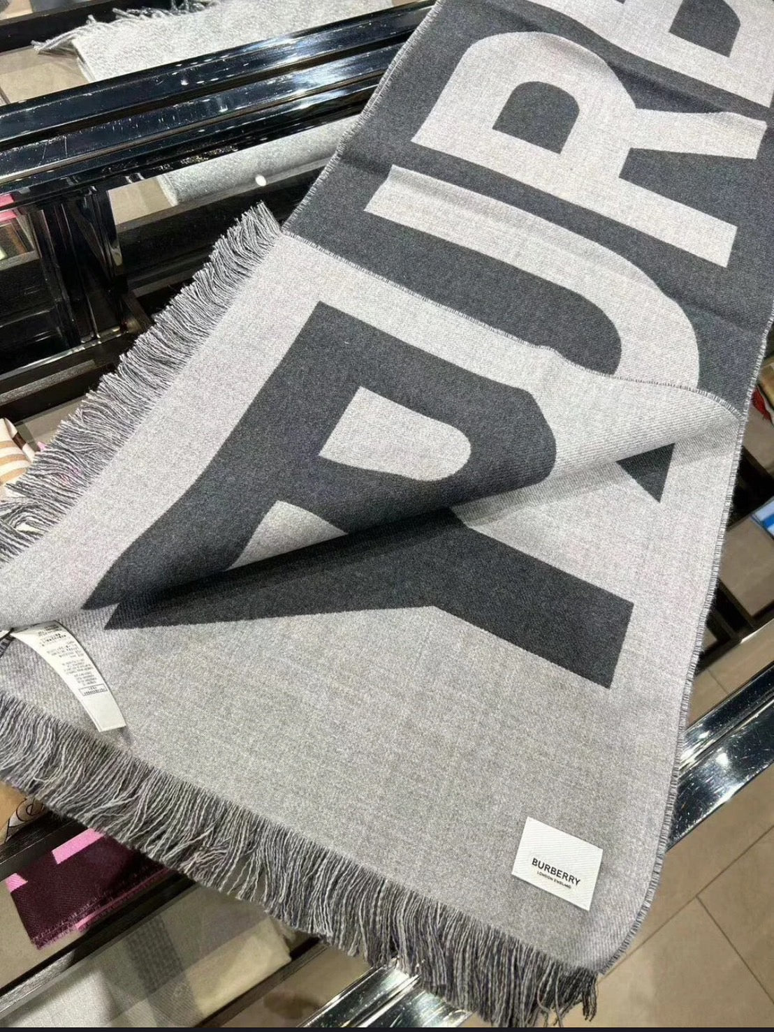 @Burberry Jacquard 羊毛字母圍巾-灰/290P129 🔥下殺🉐7310