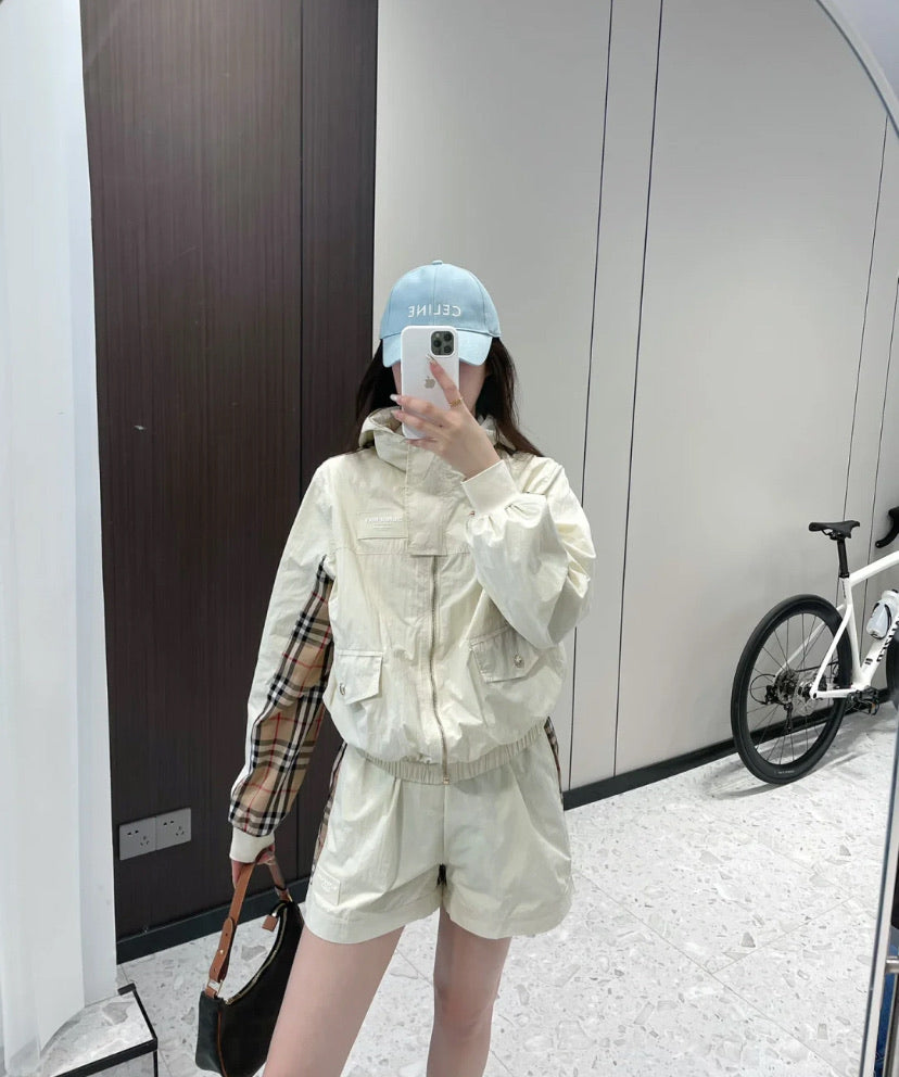 @Burberry Marina 女款連帽外套/480P139 🔥下殺🉐7760