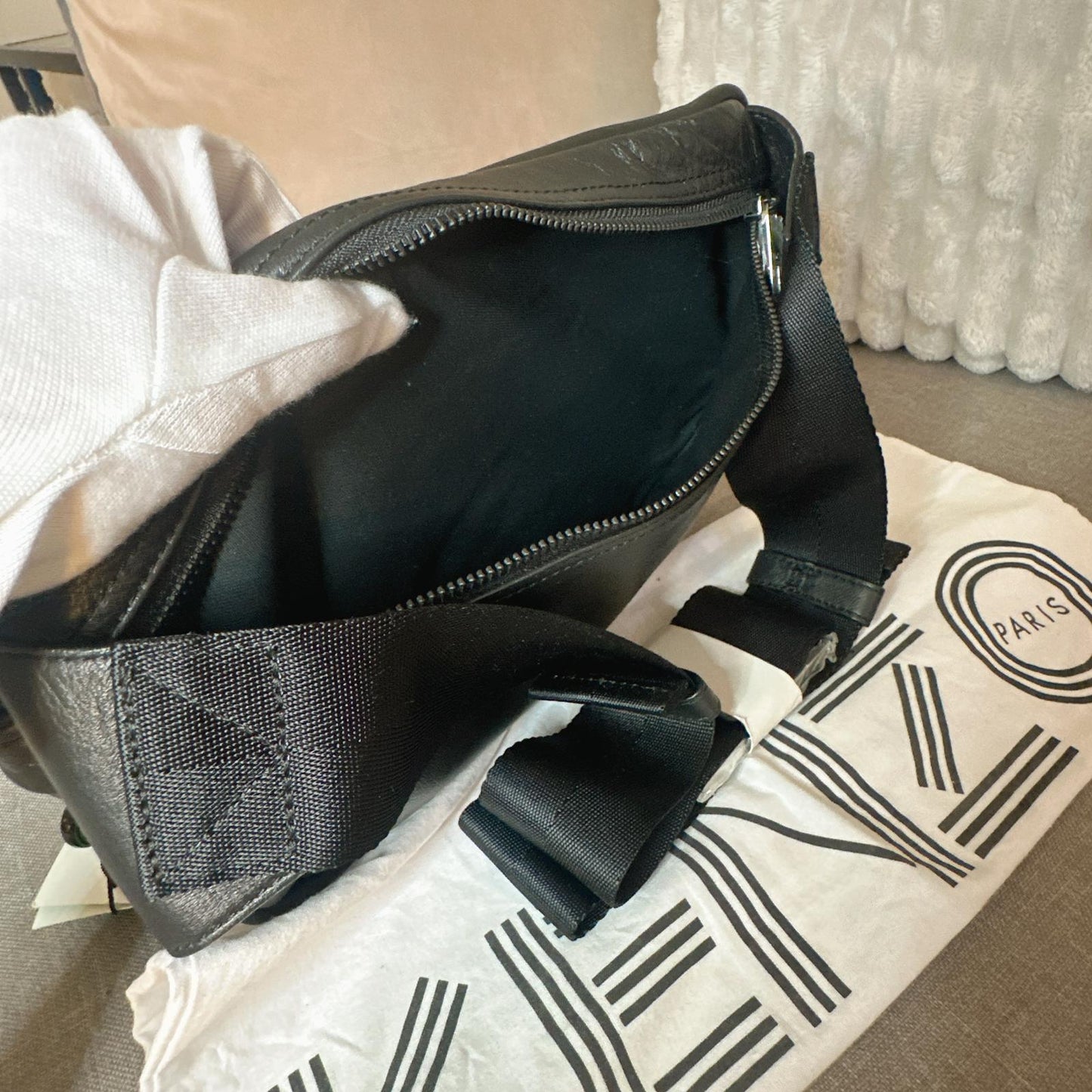 *現貨*@Kenzo▪️Bumbag 小牛皮虎頭胸包-黑 P9000 /T13800