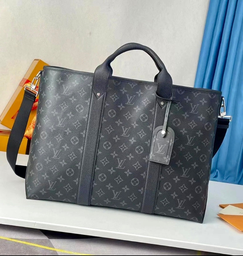 LV Weekend NM Tote 男款托特包/2310 ✨🉐95710