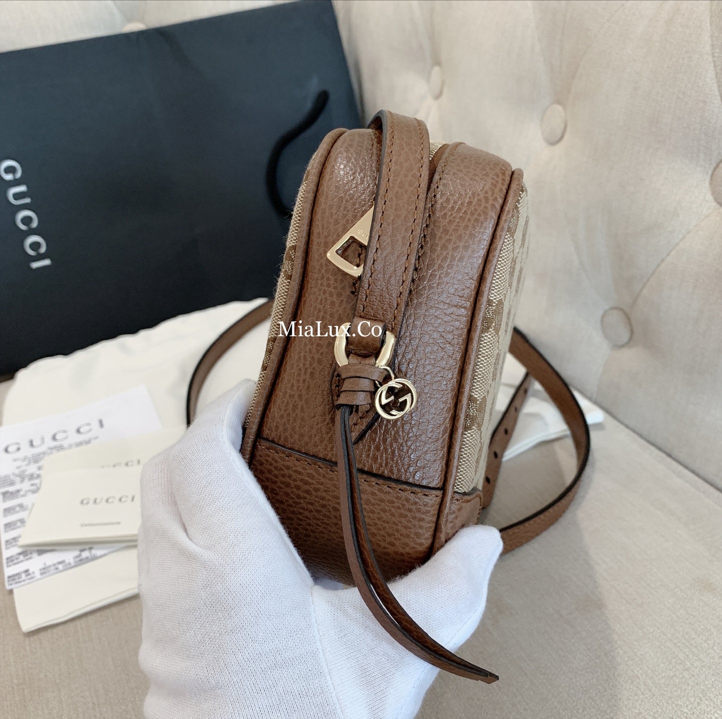 *@Gucci Canvas Camera Bag 老花相機包/P490