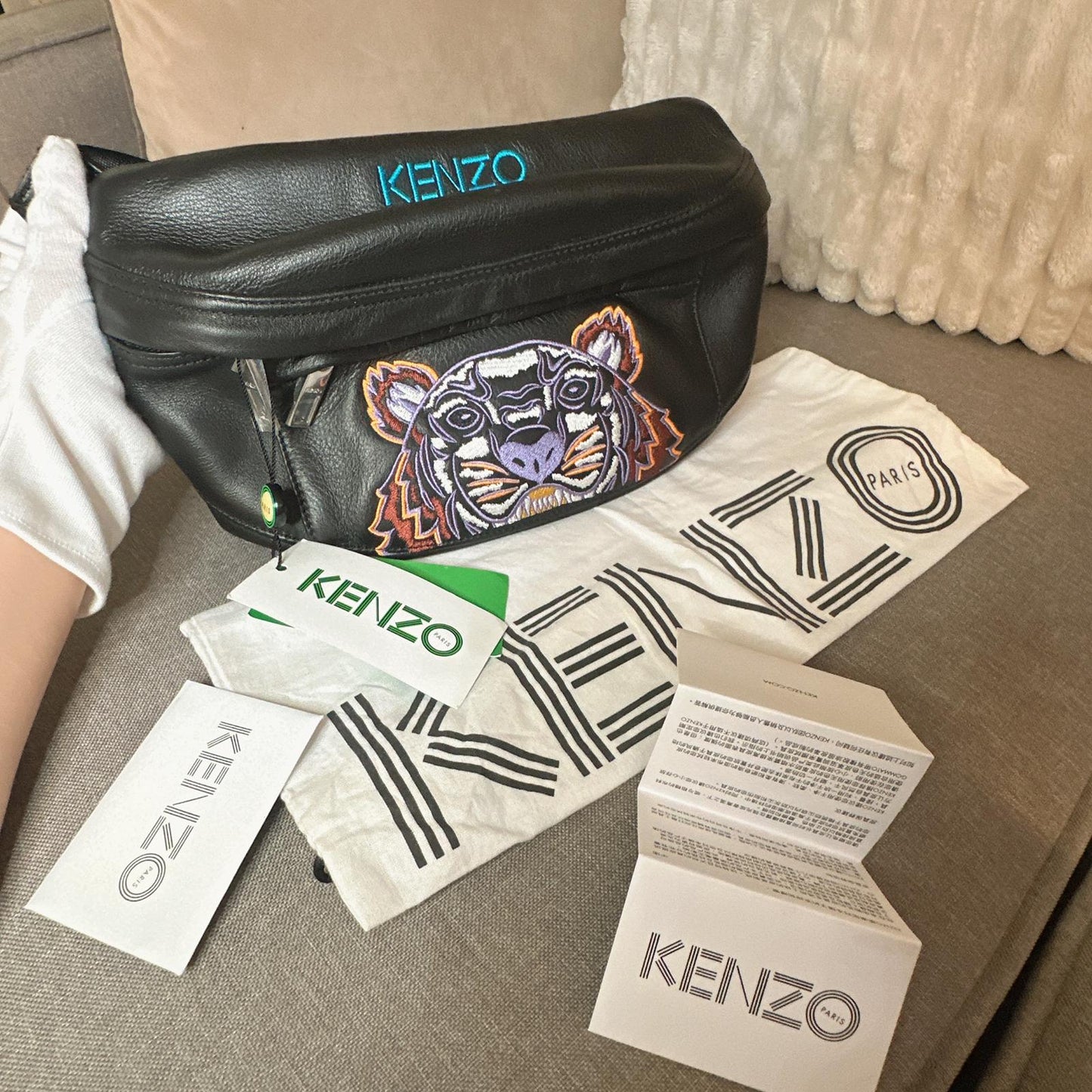 *現貨*@Kenzo▪️Bumbag 小牛皮虎頭胸包-黑 P9000 /T13800