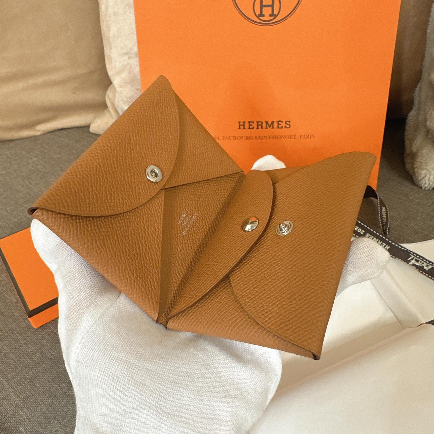 *現貨*Hermes Calvin Duo 金棕卡包 P18900 /T23800