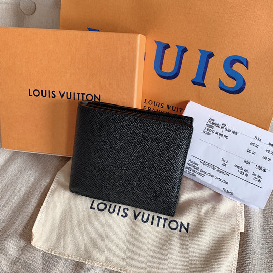 LV Slender 男生款素面雙開短夾/415✨🉐18430