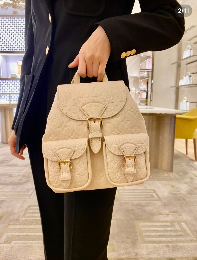 LV Backup 後背包 ✨🉐108000 🏷️