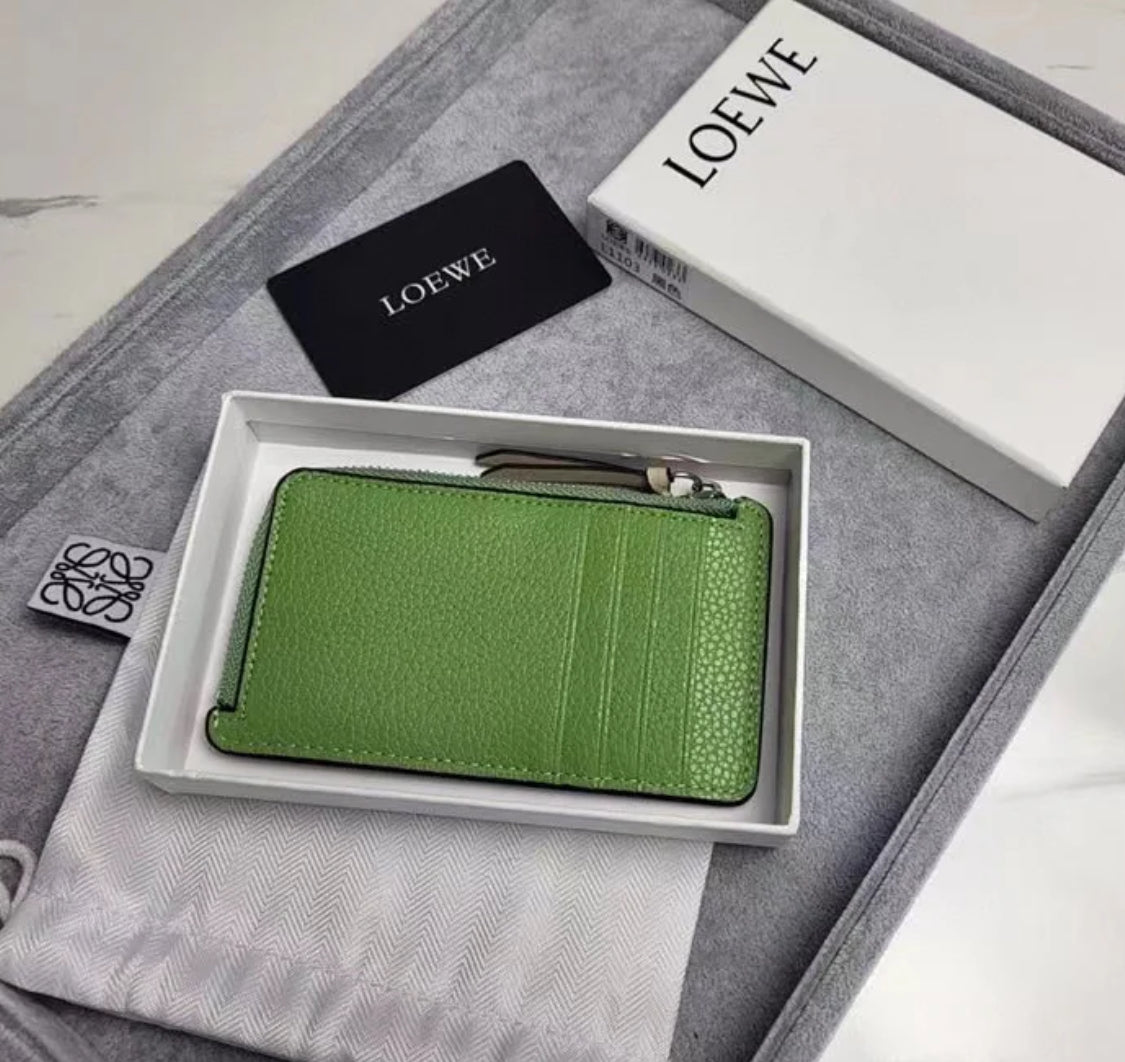 *現貨*Loewe▪️ Coin Cardholder 軟粒面牛皮拉鍊卡包-迷迭香綠/275 年前特價🉐8990
