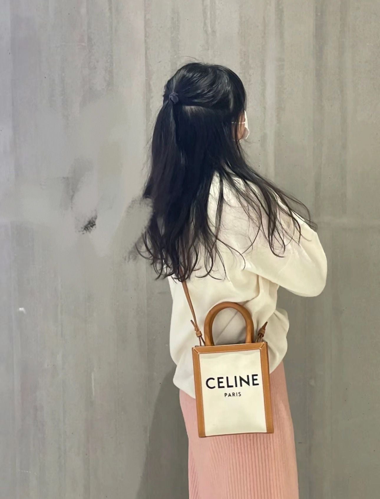 @Celine Mini Cabas Vertical 迷你款托特包/1100P572🔥折上九折🉐23970
