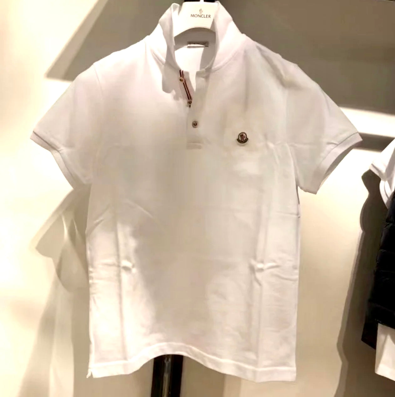 @Moncler Polo 男生款彩釦POLO上衣/265P181 🔔限時折🉐8950