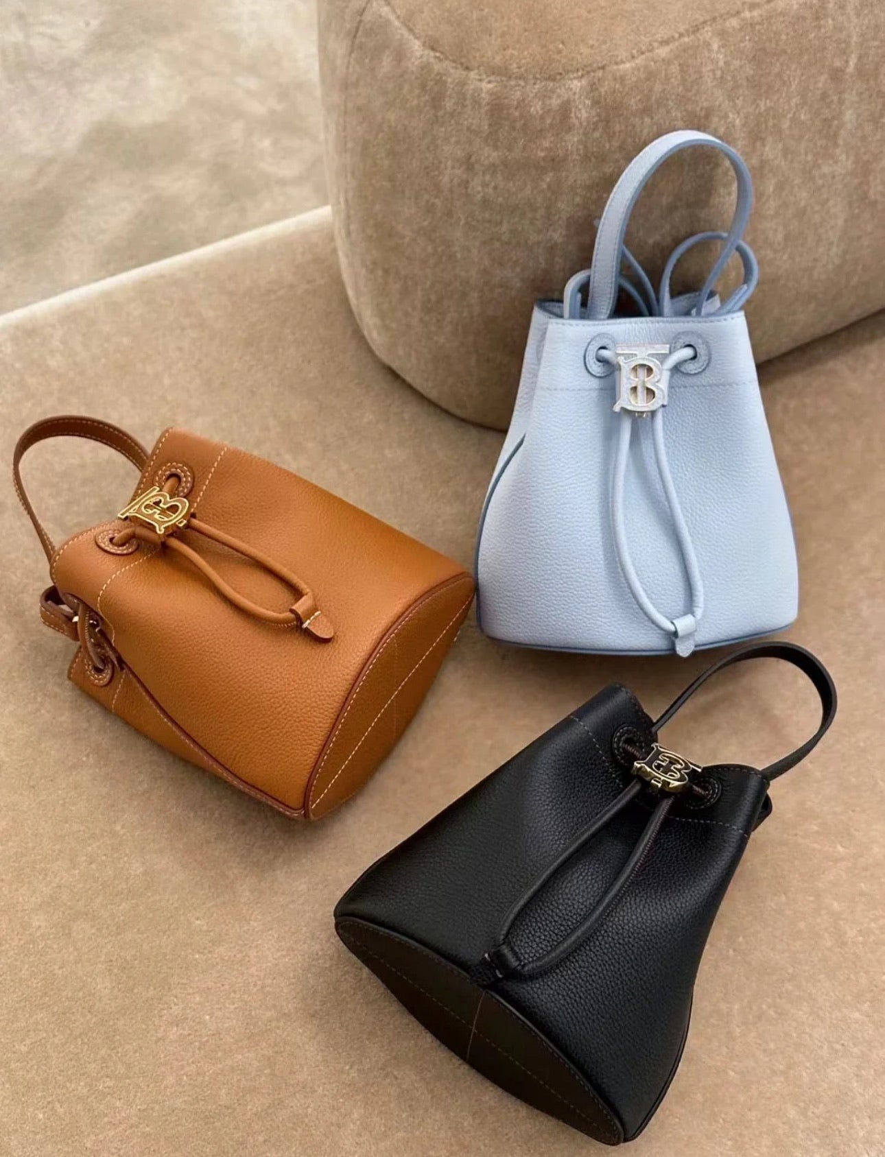 @Burberry Drawstring Mini 水桶包-寶寶藍/1250P649 🔥下殺🉐30210