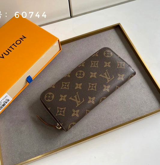 📀LV▪️Clémence 老花拉鍊長夾/440✨🉐19480