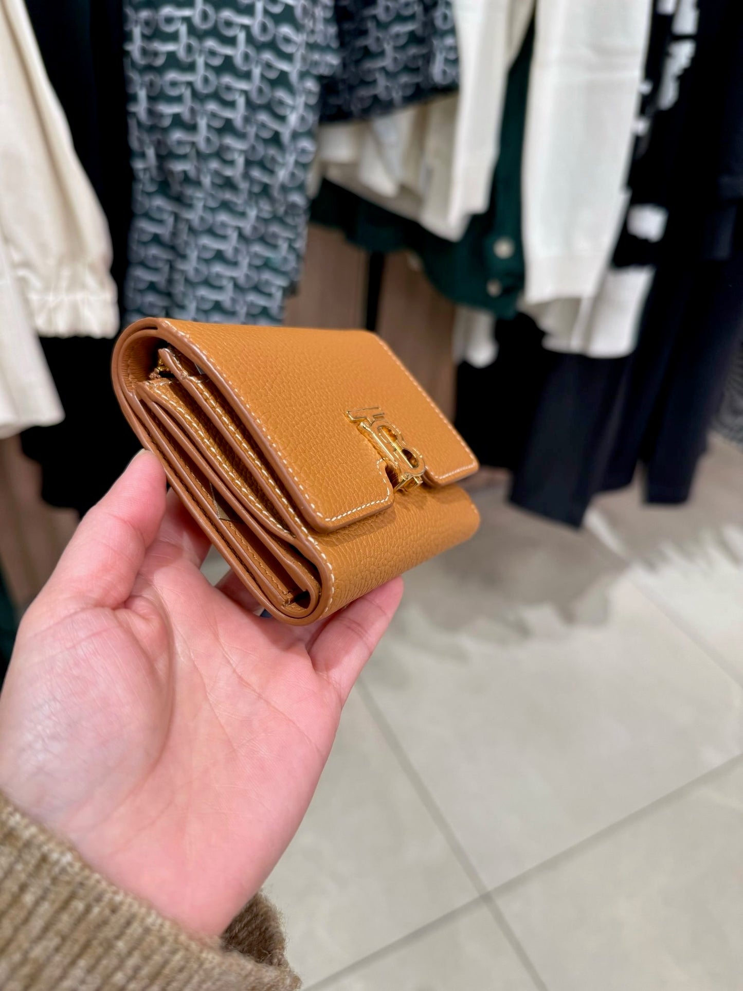 @Burberry TB Compact 三折短夾/P335 🔥折上六折🉐11000