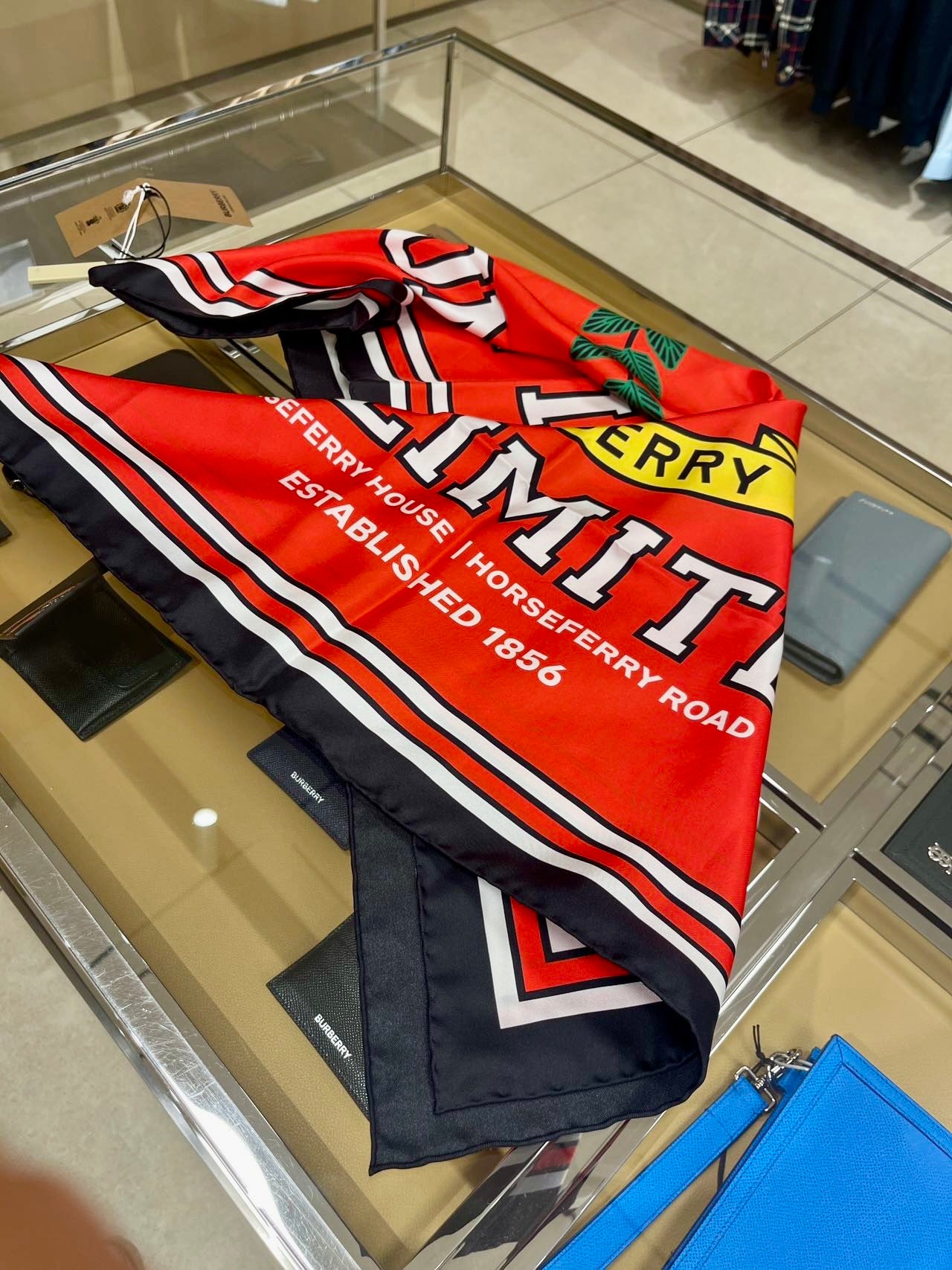 @Burberry 方巾/350P89 🔥下殺🉐5510