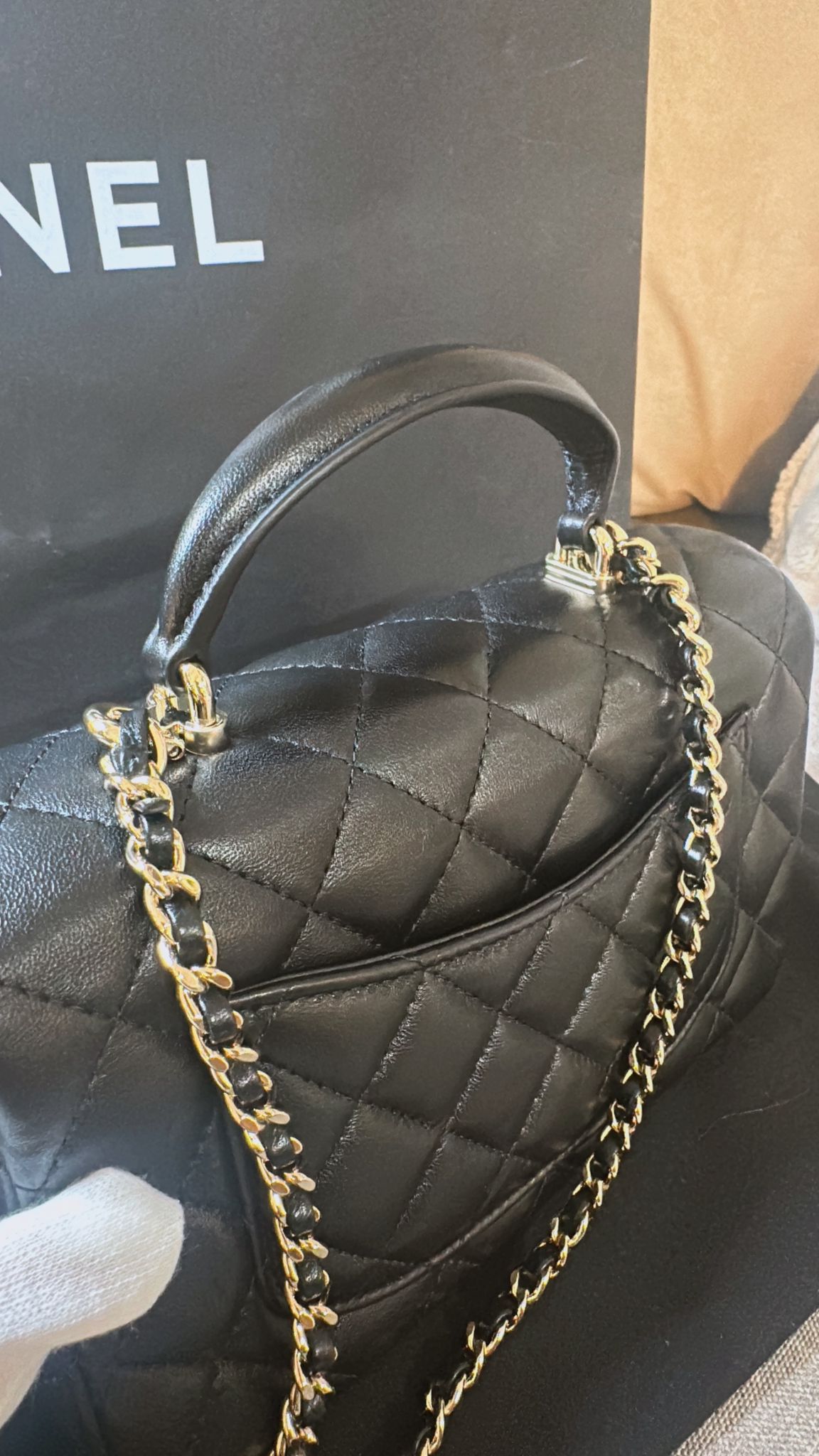 *現貨*CHANEL 24A CF20 HANDLE MINI 大迷你提把口蓋包 香檳淡金釦 P180000 /T218000