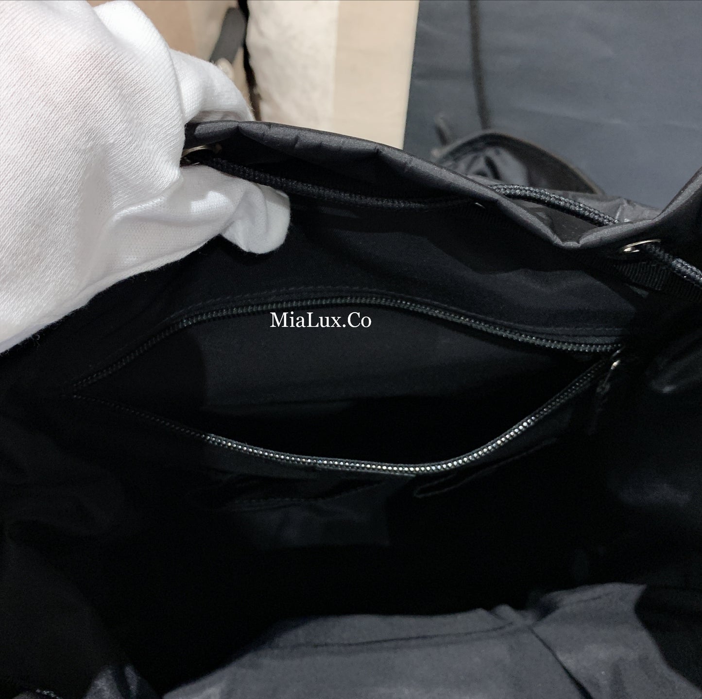 @Gucci Nylon 男生款黑後背包/P540