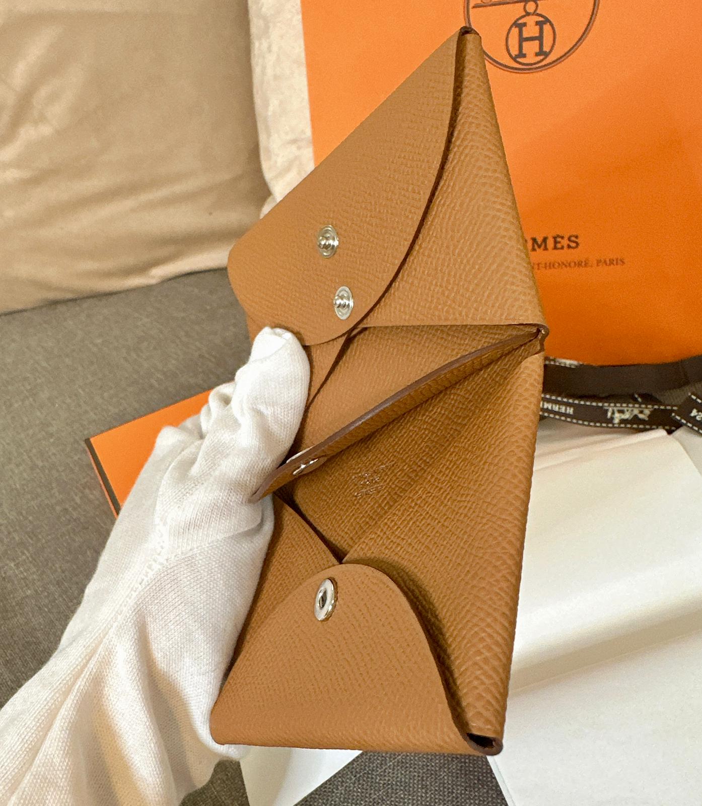*現貨*Hermes Calvin Duo 金棕卡包 P18900 /T23800