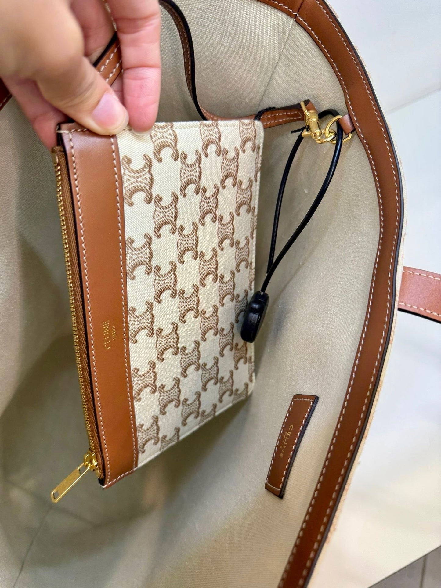 @Celine Outlet Museum 白老花手提包
