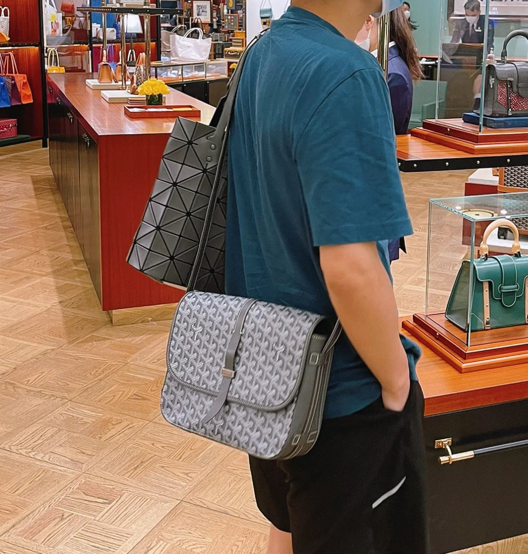 Goyard Belvedere MM 馬鞍郵差包/2195E2560 🍀🉐103400🇪🇺