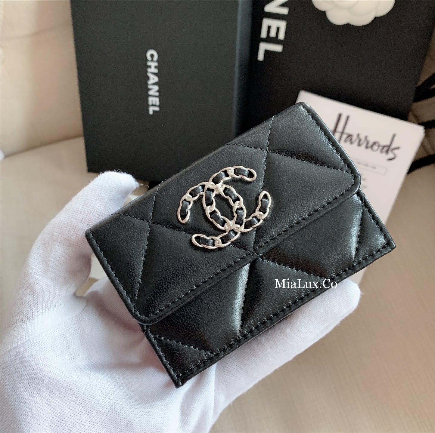CHANEL▪️19 翻蓋雙層短夾 -