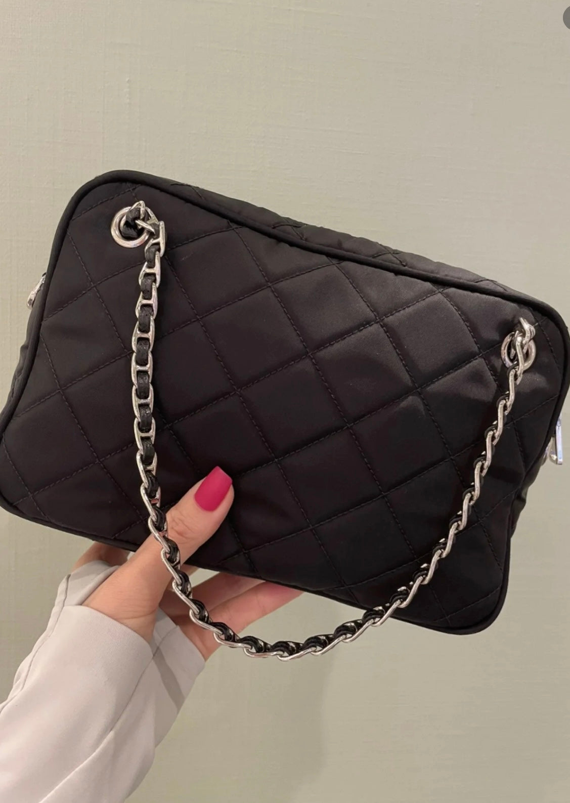 @Prada▪️Bauletto 小款菱格縫線鏈包/830🔔限時折🉐38350