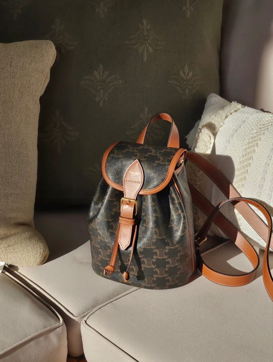 Celine▪️Backpack Folco Mini 迷你老花後背包/1450E1550 🉐56800🇪🇺