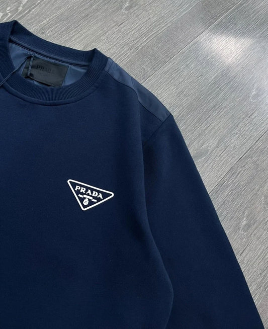 @Prada 男生款大學T上衣/375 🔔限時折🉐17880