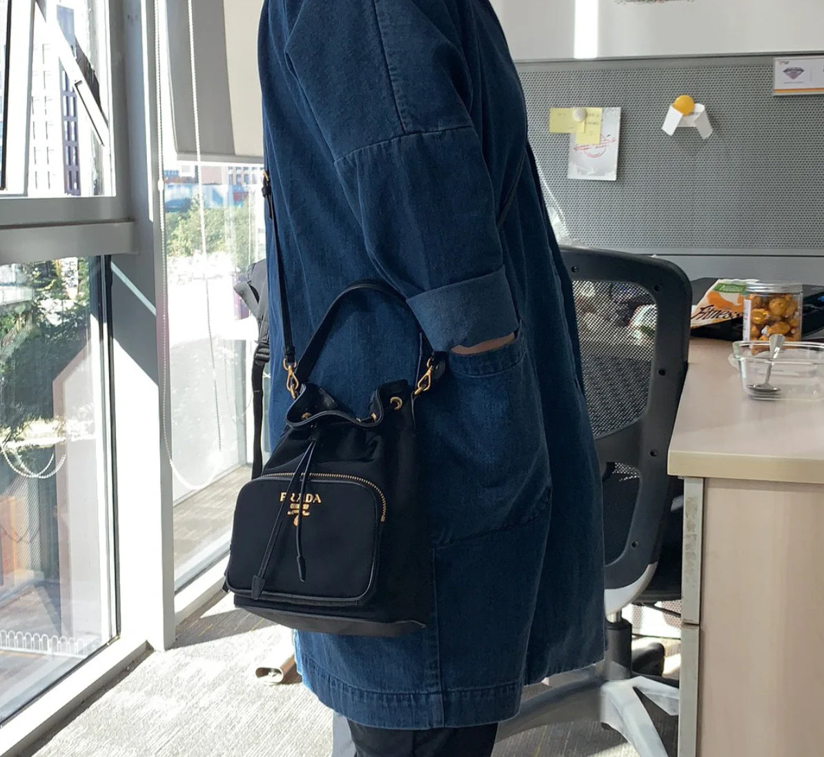 @Prada▪️Secchiello Vitello 皮革水桶包/970 🔔限時折🉐44450 🏷️