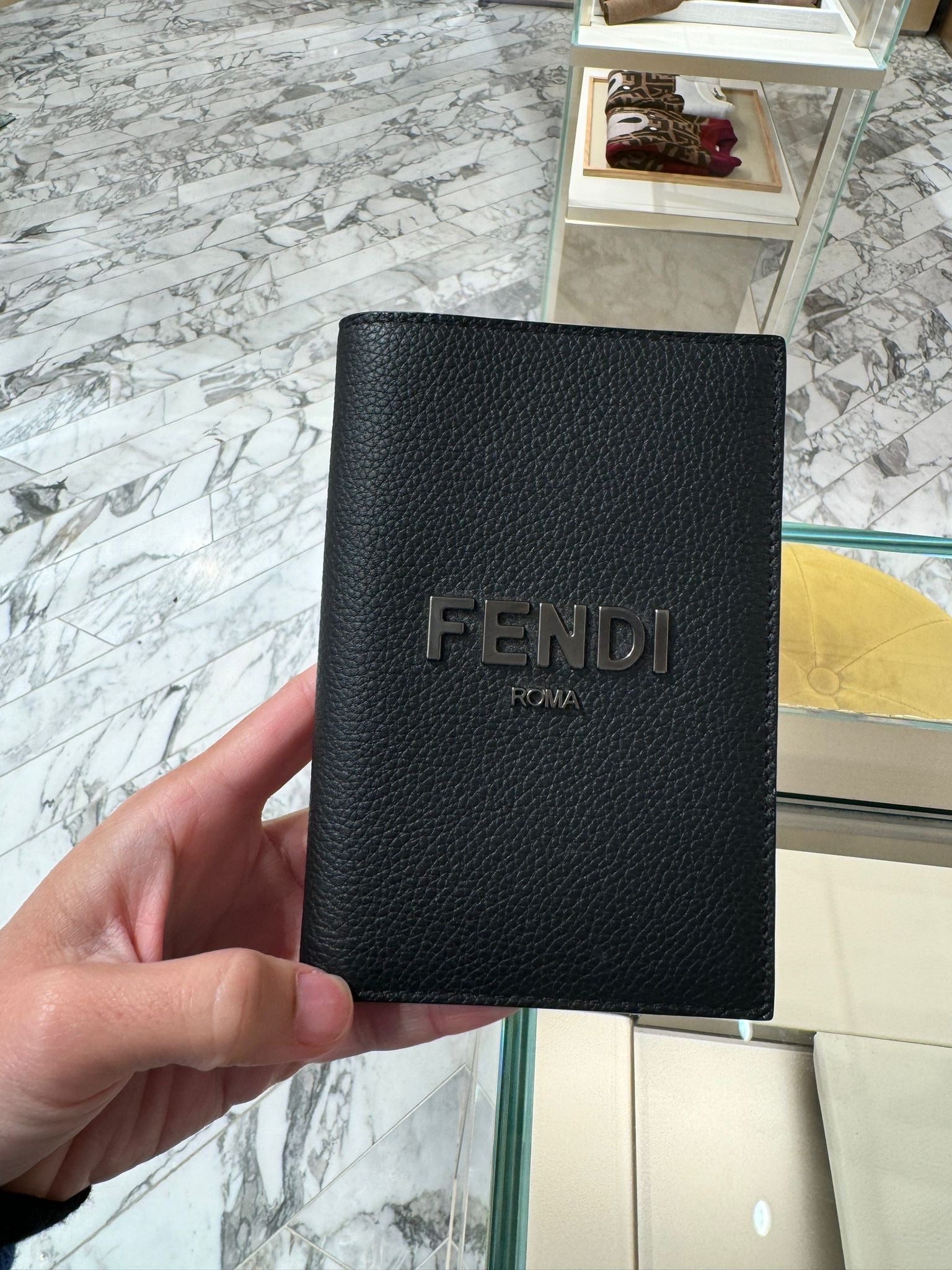 Fendi Passport Case 385P250 12050