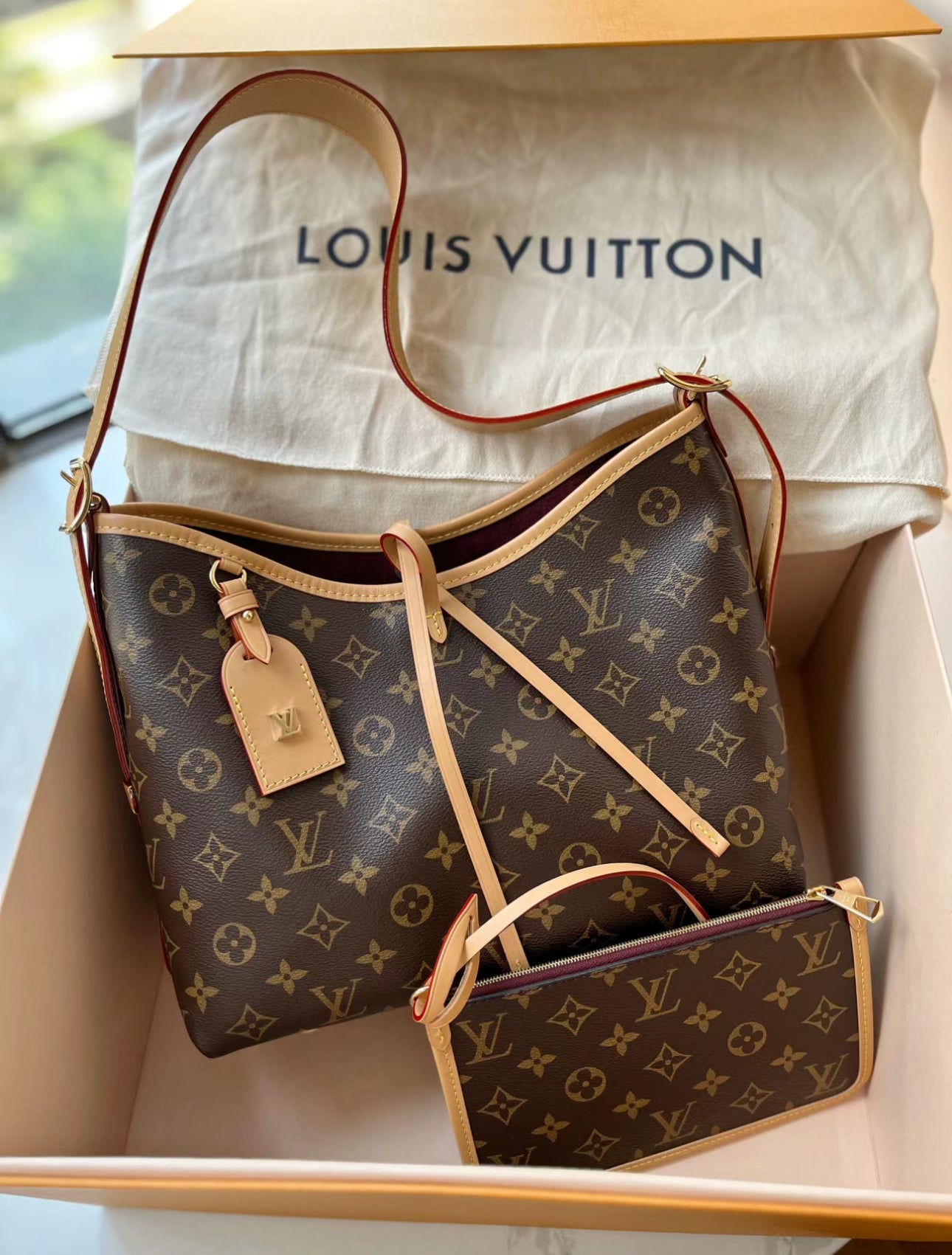 LV CarryAll PM 爆款小款肩背包/2110✨🉐87510