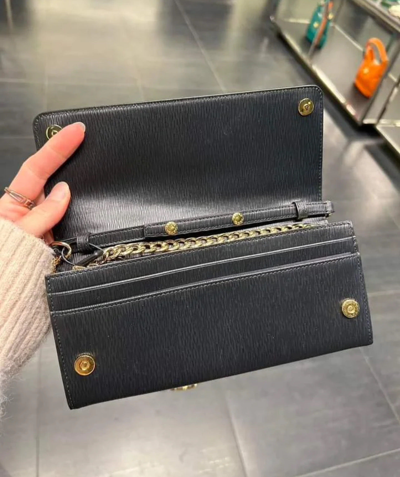 @Prada Bifold 三角標水波防刮皮夾 🔔限時折🉐27800