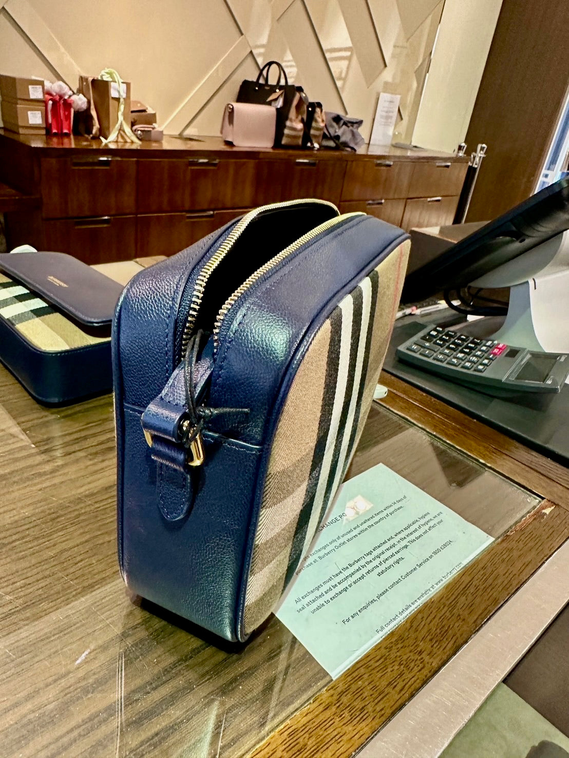 @Burberry Camera Bag 格紋相機包 🔥折上七折